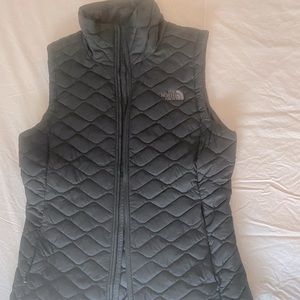North face vest